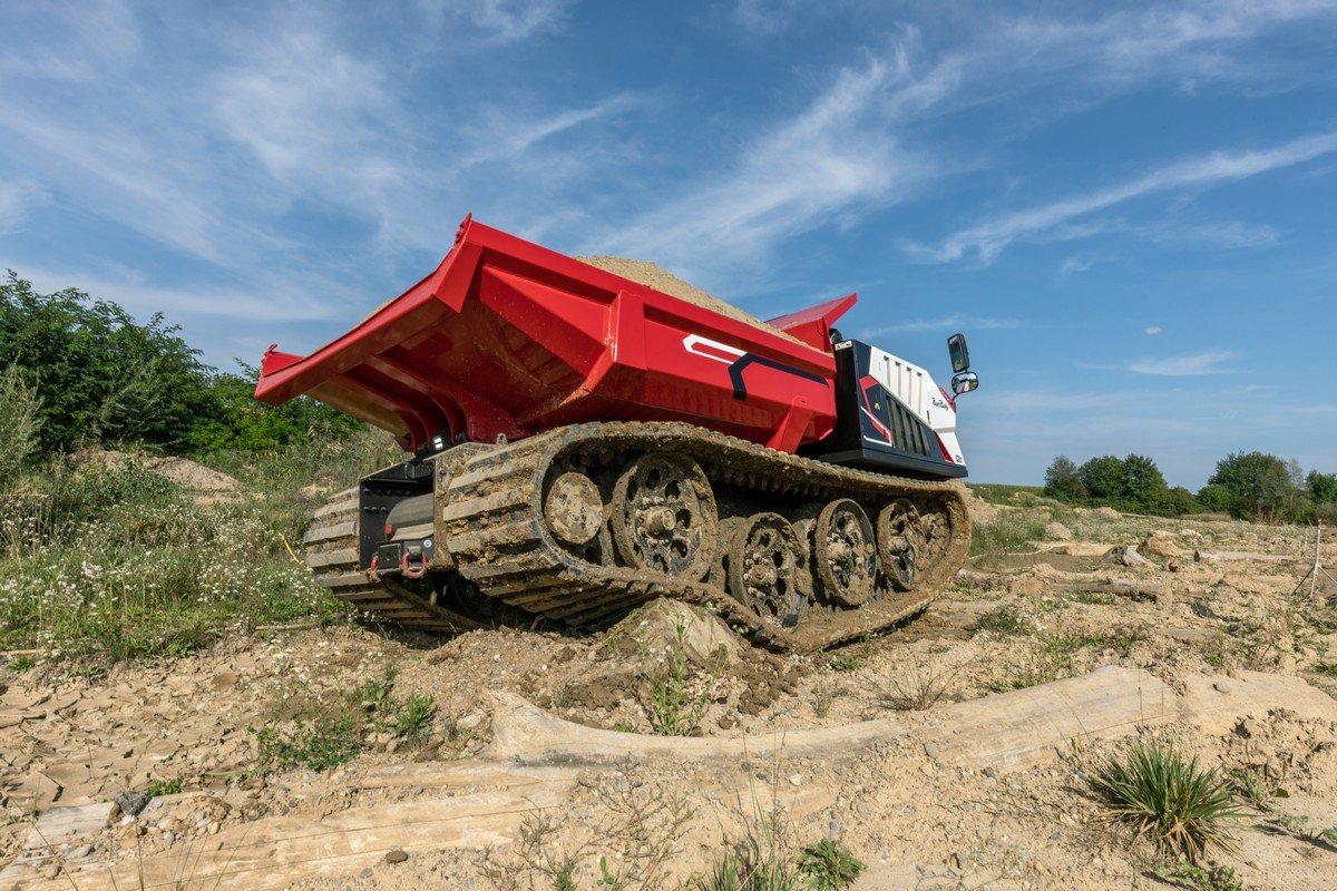 PowerBully rupsdumpers zijn speciaal ontworpen om te gebruiken op veeleisend terrein