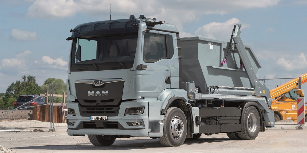MAN Truck & Bus breidt zijn eTruck-portfolio gevoelig uit. Het aantal configureerbare eTruck-varianten stijgt van drie vaste combinaties naar meer dan een miljoen versies. Ontdek dit alles op IFAT